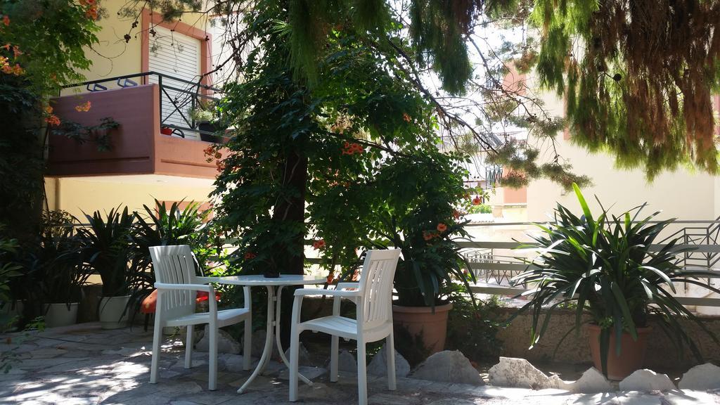 Pension Alkistis Толон Екстериор снимка