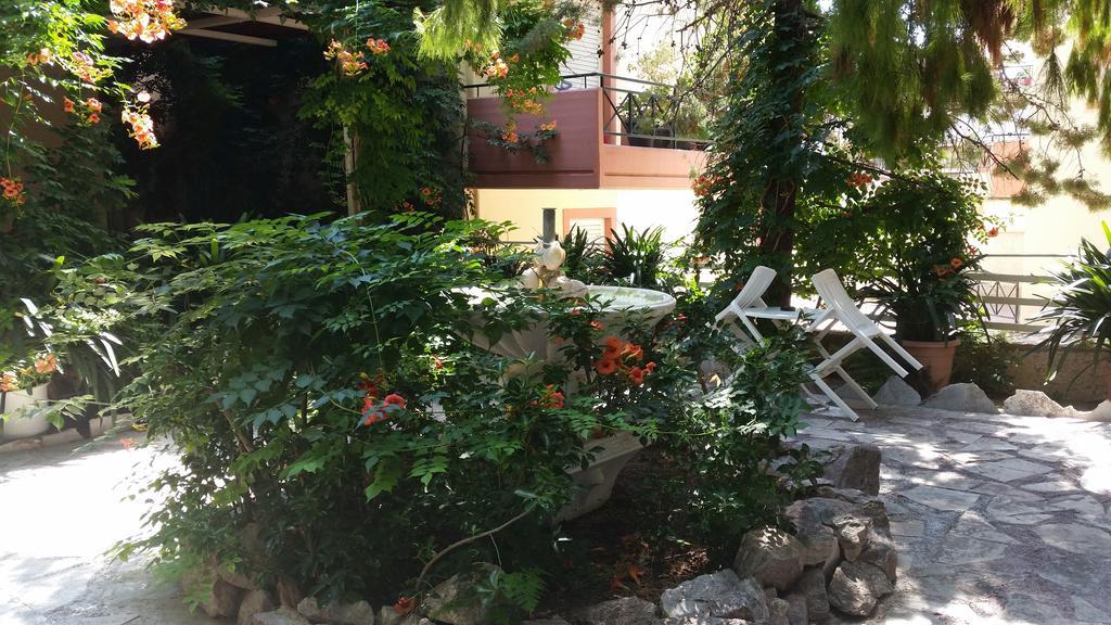 Pension Alkistis Толон Екстериор снимка
